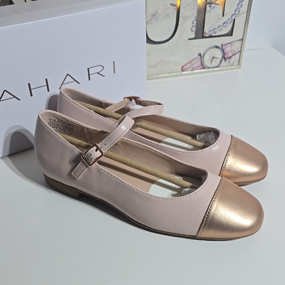 Tahari Women's Blush and Metallic Gold Flats Shoes Size 7.5 NEW